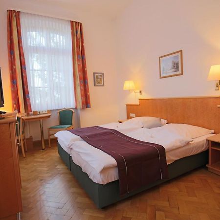 Hotel Restaurant Hambacher Winzer Neustadt an der Weinstraße Exteriér fotografie