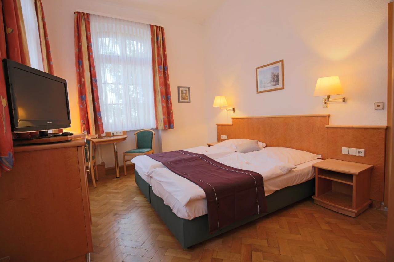 Hotel Restaurant Hambacher Winzer Neustadt an der Weinstraße Exteriér fotografie