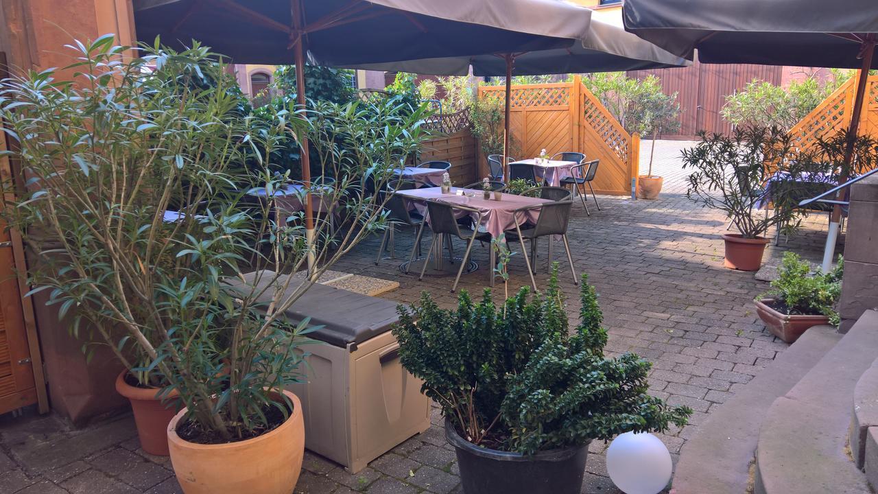 Hotel Restaurant Hambacher Winzer Neustadt an der Weinstraße Exteriér fotografie