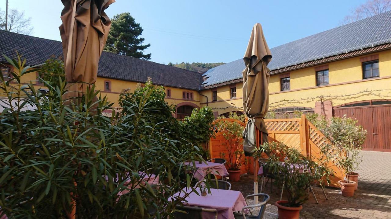 Hotel Restaurant Hambacher Winzer Neustadt an der Weinstraße Exteriér fotografie
